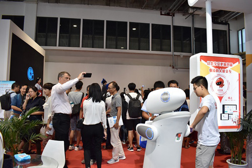智能机器人前景怎么样?全国各地发展思路详解